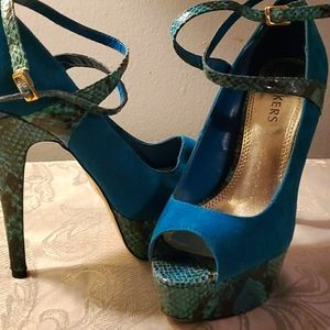 Ladies Shoes